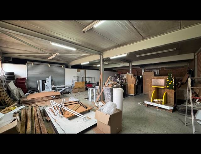 399M² WAREHOUSE TO LET IN EASTGATE